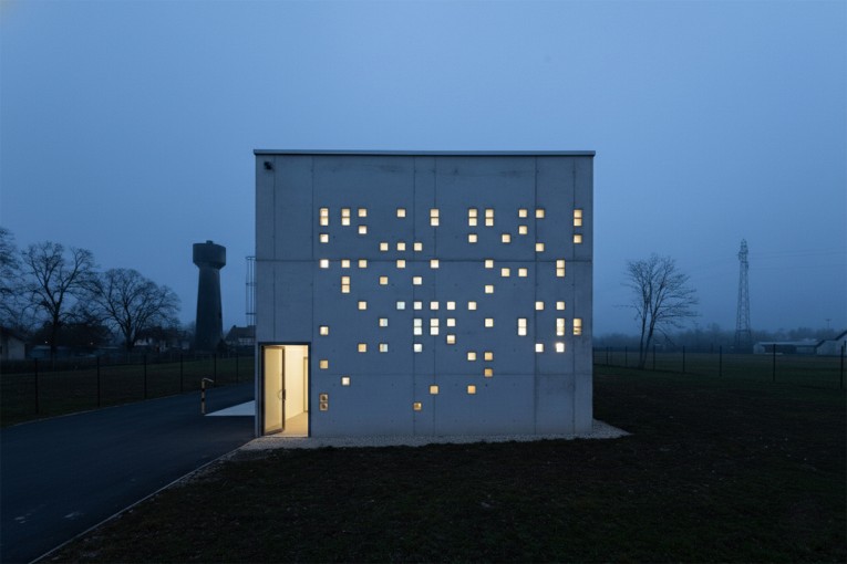 USINE DE TRAITEMENT ET POMPAGE A VINCEY photo 905